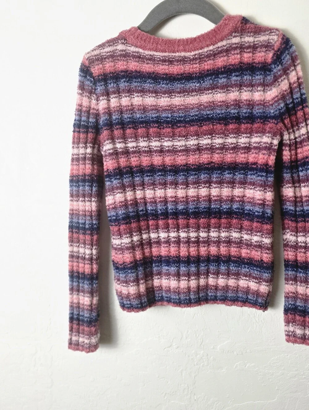 OshKosh B'gosh Toddler Girls Size 5 Striped Fuzzy Sweater Pink Blue Cozy